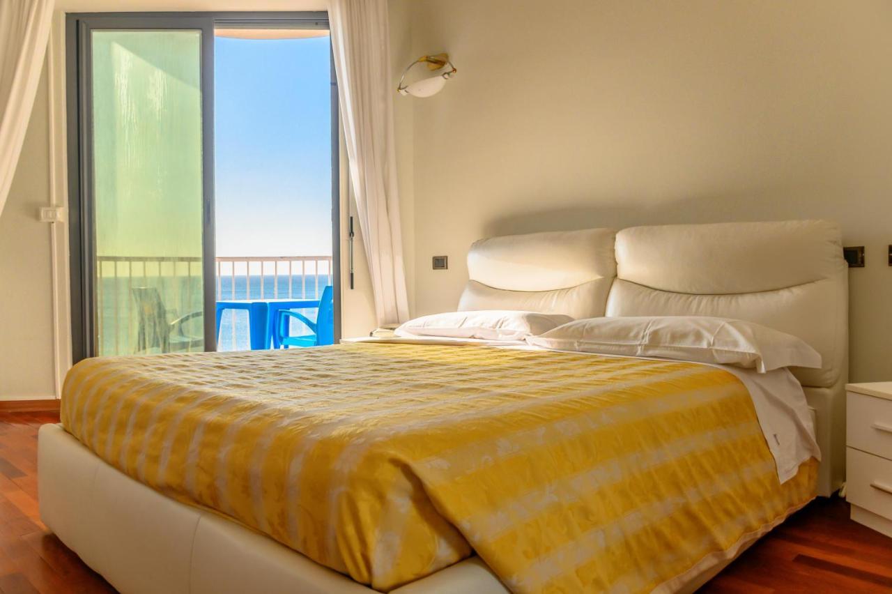 Hotel Sirenella メーレ エクステリア 写真