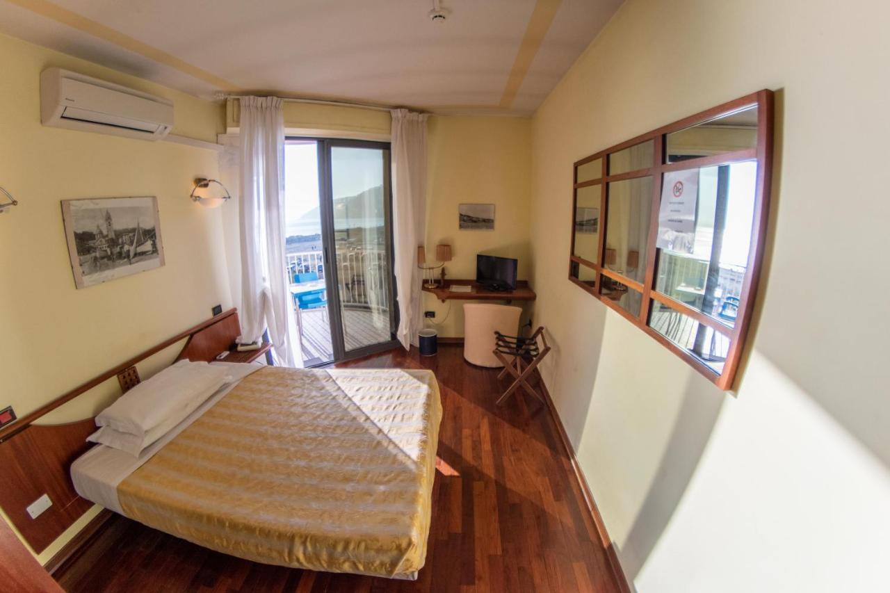Hotel Sirenella メーレ エクステリア 写真