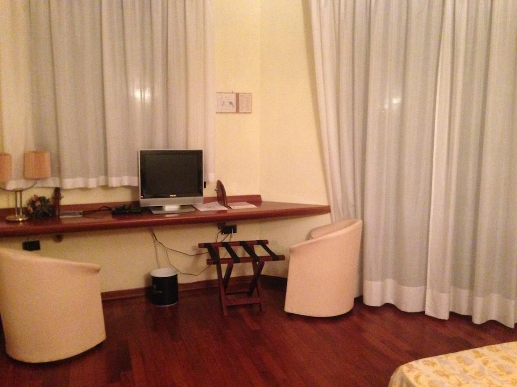 Hotel Sirenella メーレ 部屋 写真
