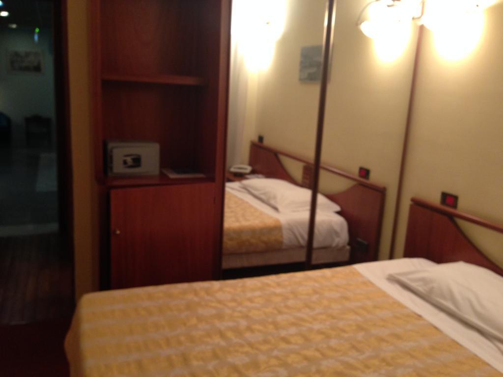 Hotel Sirenella メーレ 部屋 写真