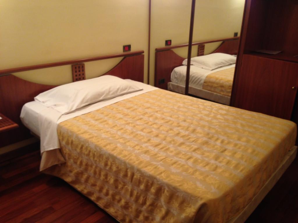 Hotel Sirenella メーレ 部屋 写真